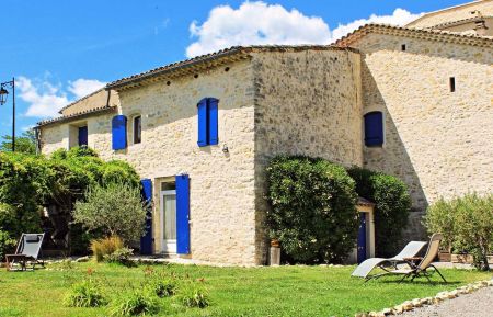 G&icirc;te n&deg;30G13260 Saint-Jean-de-Crieulon - Gard - Bienvenue dans votre g&icirc;te Grenache