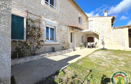 G&icirc;te n&deg;30G13271 All&egrave;gre-les-Fumades - Gard - photo