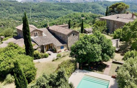 G&icirc;te n&deg;30G13417 Saint-S&eacute;bastien-d'Aigrefeuille - Gard - Photo Mas vue d'ensemble