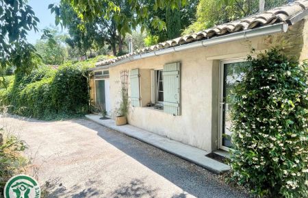 Chambre d'h&ocirc;tes n&deg;30G20247 N&icirc;mes - Gard - photo