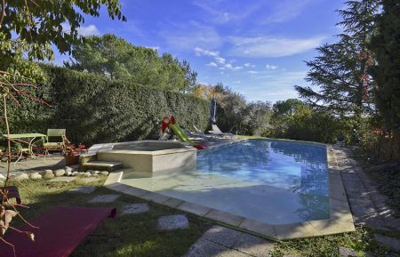 G&icirc;te n&deg;30G13080 Aigremont - Gard - Le SPA, piscine