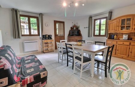 L'entrée dans le gîte sur l'espace salon, salle à manger et cuisine Gîte n°30G13294 Tharaux - Gard - L'entrée dans le gîte sur l'espace salon, salle à manger et cuisine