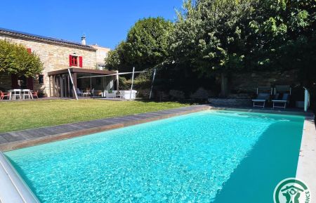 G&icirc;te n&deg;30G13365 Mons - Gard - La piscine partag&eacute;e avec les propri&eacute;taires