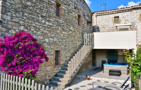 G&icirc;te n&deg;30G13327 Saint-Jean-de-Ceyrargues - Gard - photo