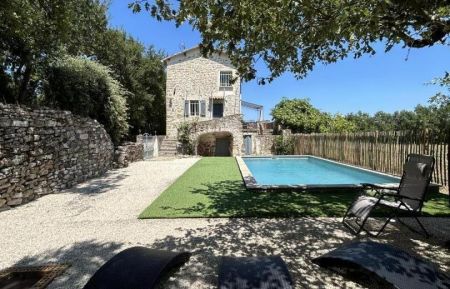 G&icirc;te n&deg;30G13375 Saint-C&eacute;saire-de-Gauzignan - Gard - photo