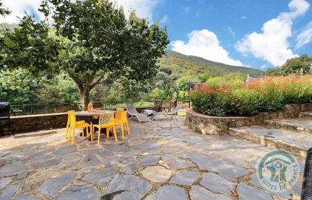 G&icirc;te n&deg;30G13069 Notre-Dame-de-la-Rouvi&egrave;re - Gard - Votre terrasse ombrag&eacute;e