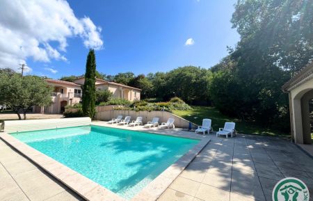 G&icirc;te n&deg;30G13354 Euzet - Gard - photo