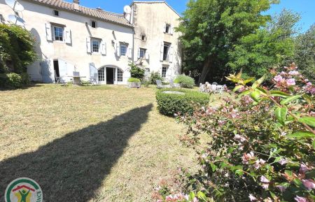 G&icirc;te n&deg;30G12738 Campestre-et-Luc - Gard - Jardin cl&ocirc;tur&eacute;, fleuri et ombrag&eacute;