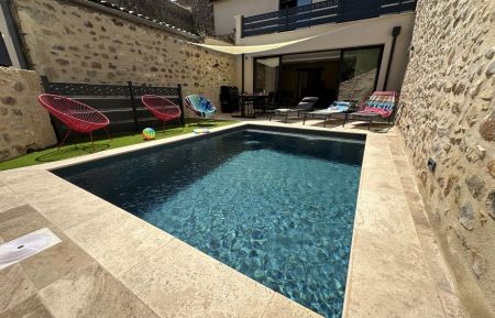 G&icirc;te n&deg;30G13303 La Capelle-et-Masmol&egrave;ne - Gard - Piscine