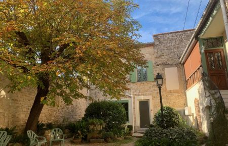 G&icirc;te n&deg;30G12783 Garrigues-Sainte-Eulalie - Gard - d&eacute;but de l'automne